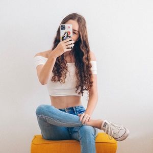 Meet your Posher, Dana